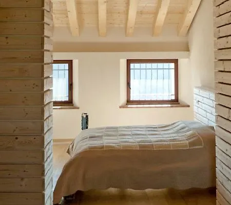 Agrigra Farm stay Valbrenta